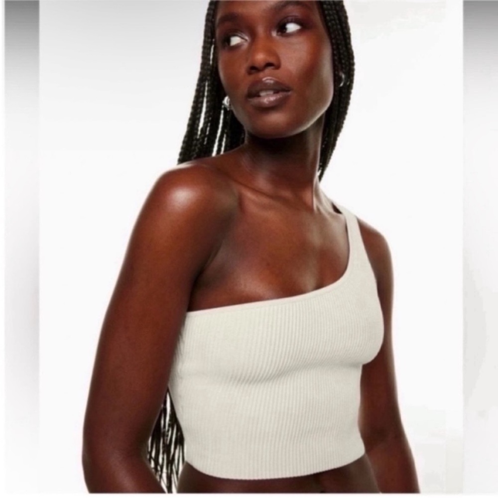Aritzia Babaton Sculpt Knit One-Shoulder Cropped Top